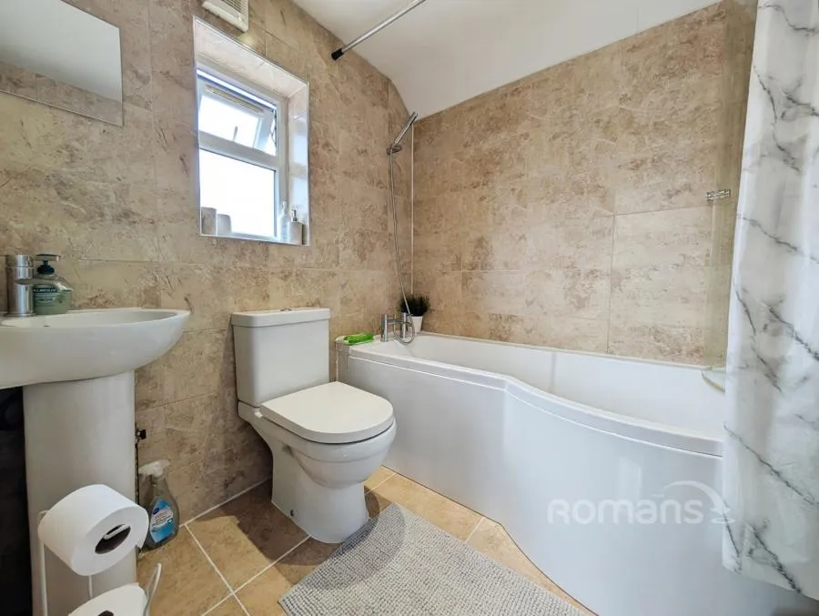 Beech Lane, Earley, RG6, photo 11
