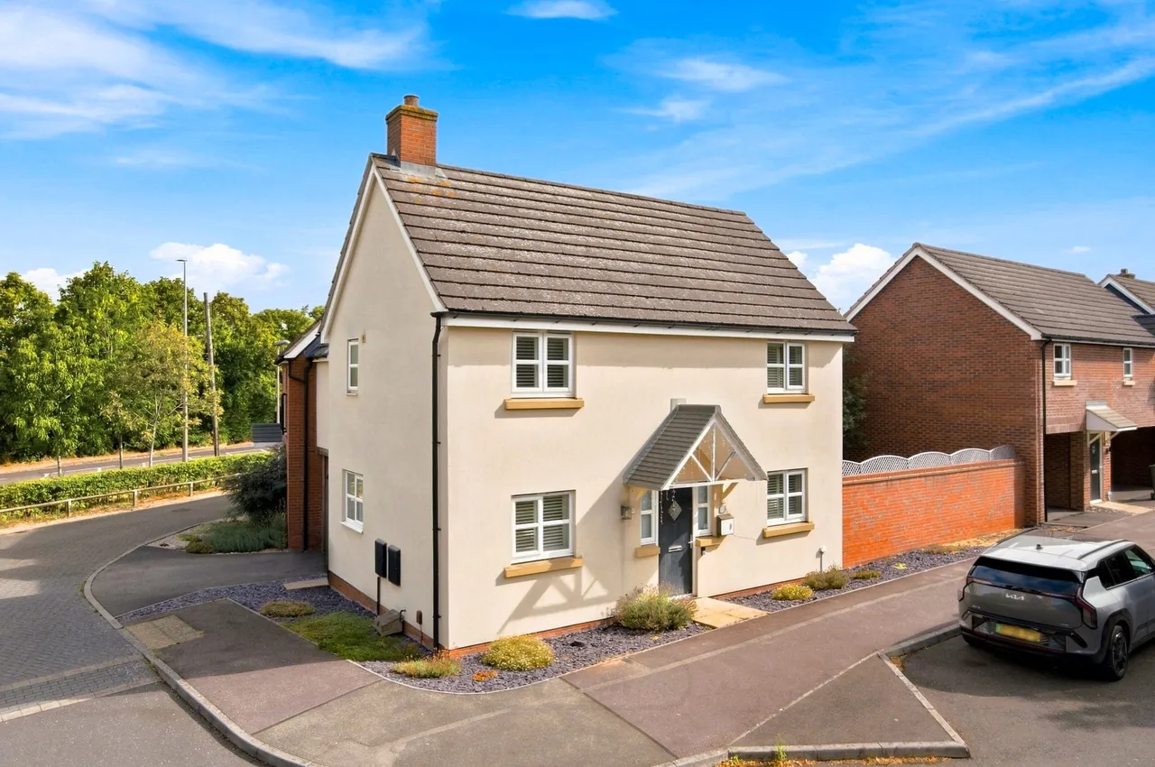 4 bed house for sale — Empress Matilda Gardens, Old Wolverton, Milton Keynes, Milton Keynes, MK12 5FZ