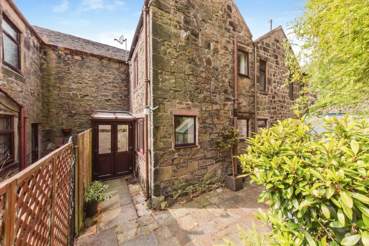 Top Heaths Row, Brown Edge, ST6, photo 28
