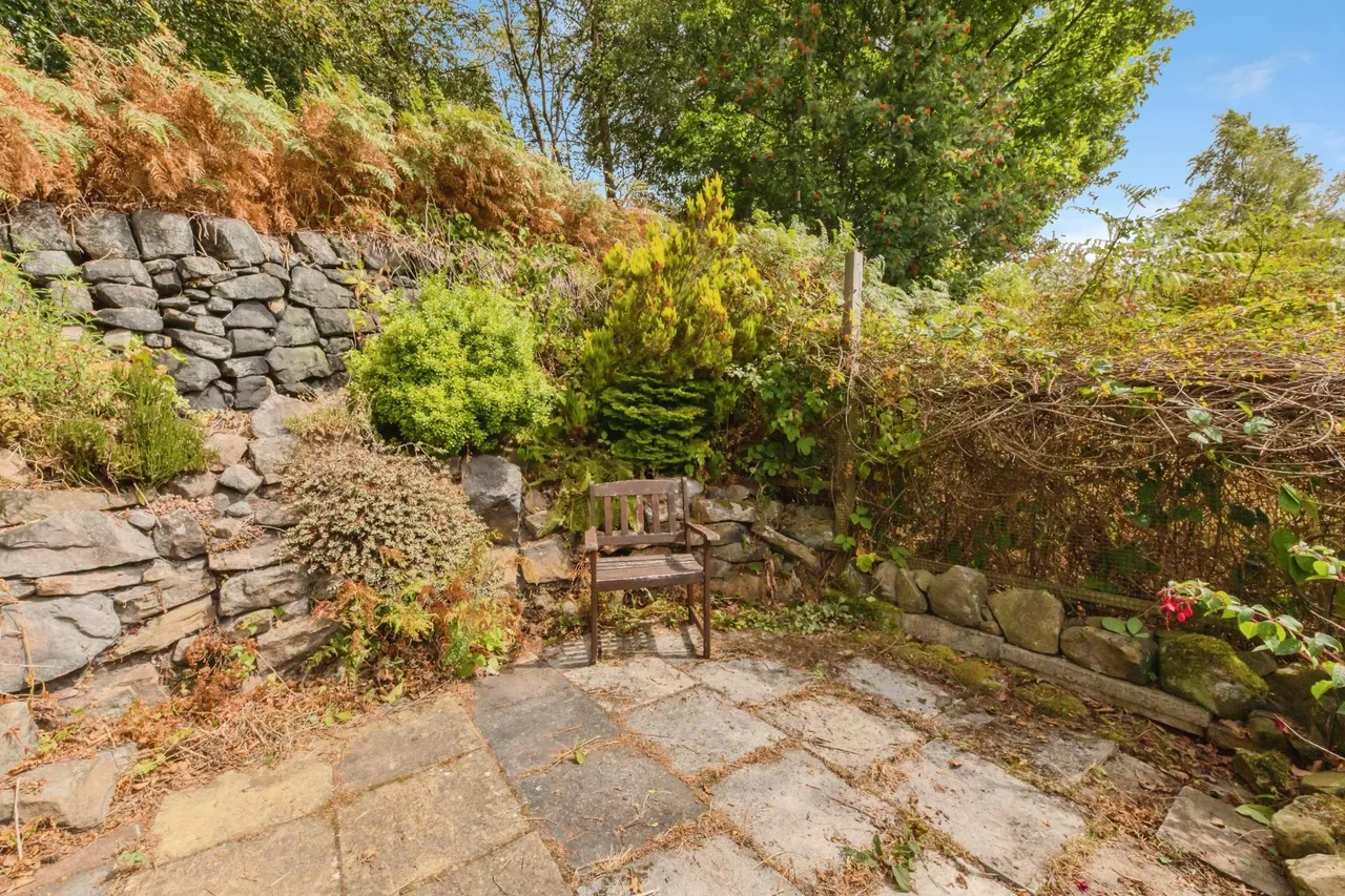 Top Heaths Row, Brown Edge, ST6, photo 29