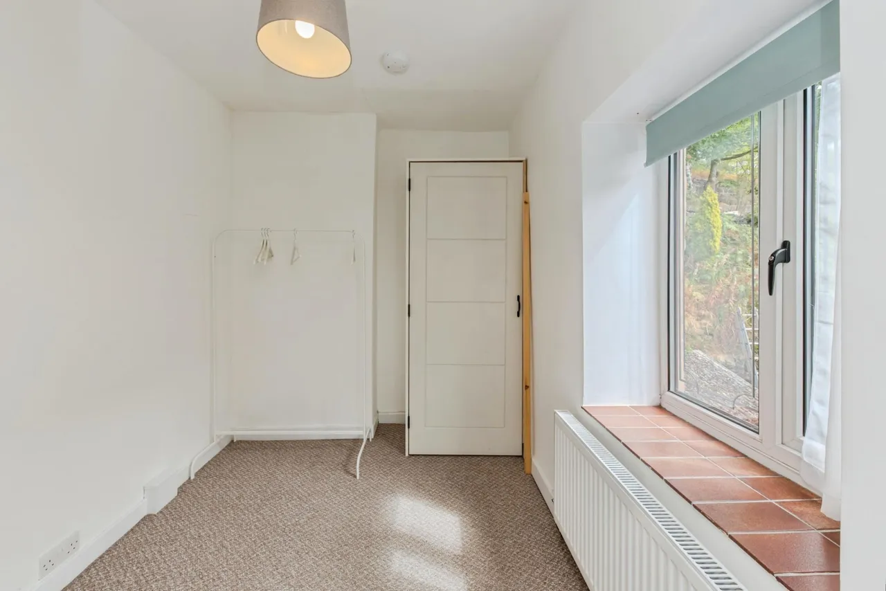 Top Heaths Row, Brown Edge, ST6, photo 22