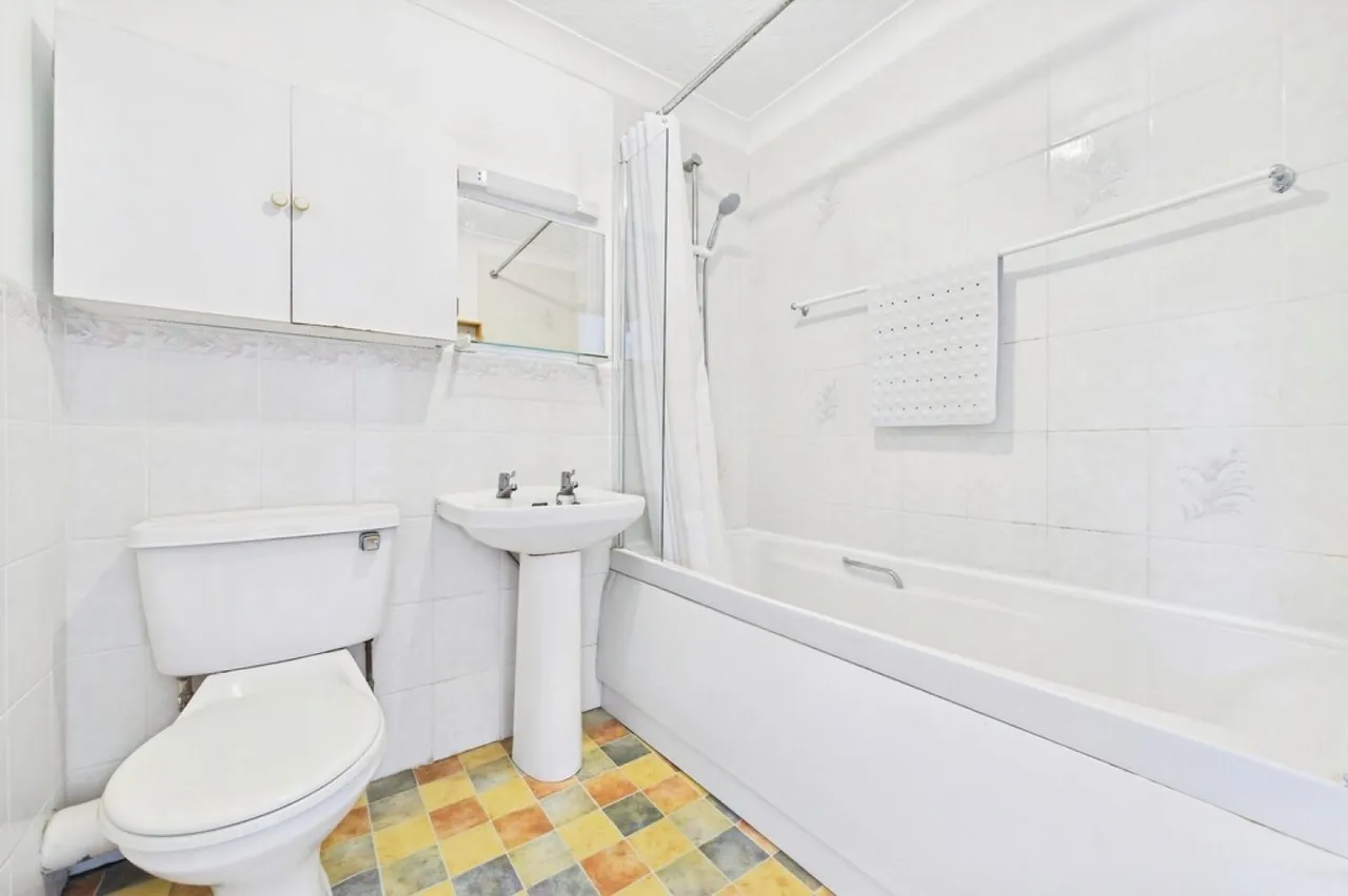 Ingles Mews, Folkestone, CT20, photo 7