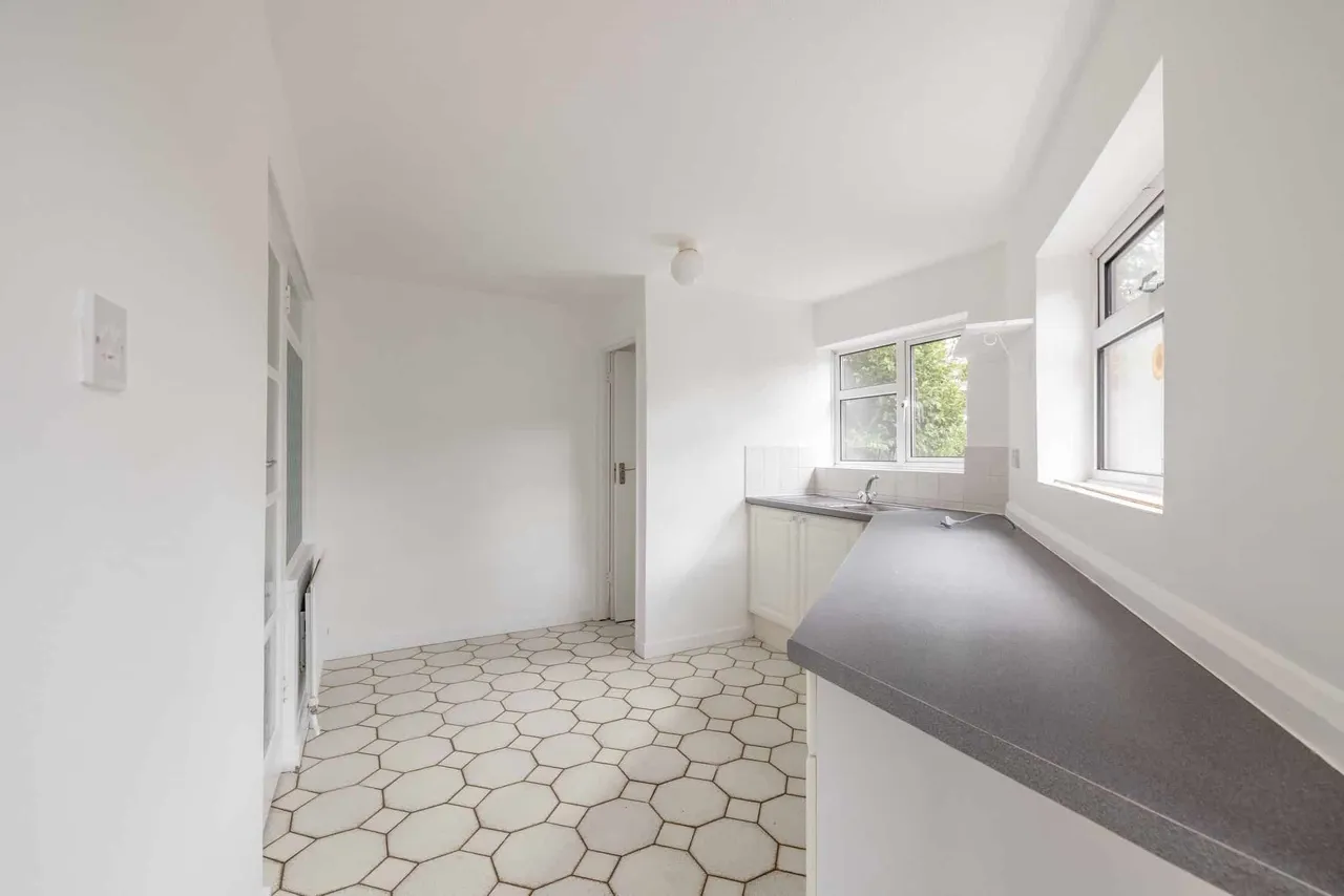 Priors Road, Windsor, Berkshire, SL4 4PD, photo 8