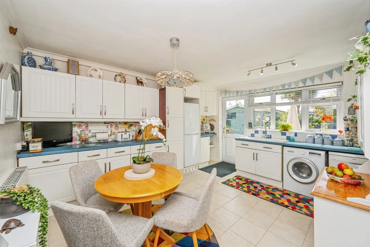 Silver Lane, Thulston, DE72, photo 4