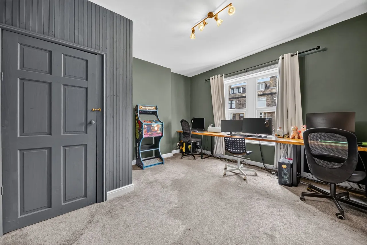 Hall Road, Bradford, BD2, photo 16