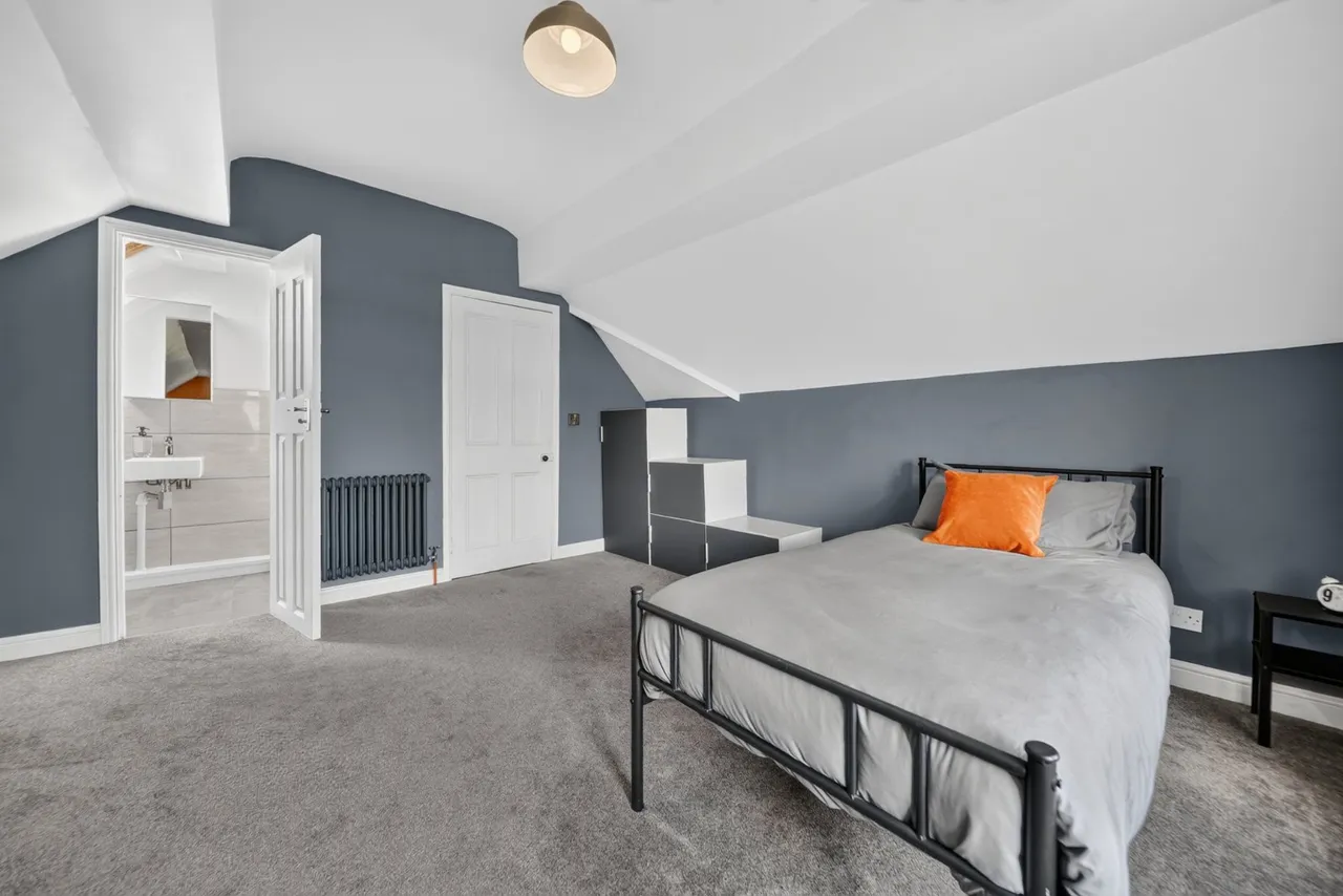 Hall Road, Bradford, BD2, photo 23