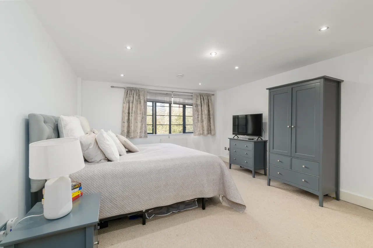 24 Bartholomew Square, London, EC1V, photo 11