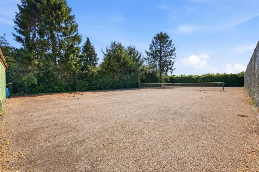 with 5 bedrooms in Sheering, Bishops Stortford, CM22, photo 27