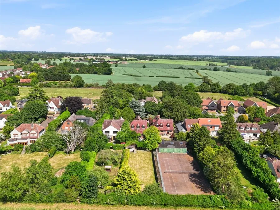 with 5 bedrooms in Sheering, Bishops Stortford, CM22, photo 10