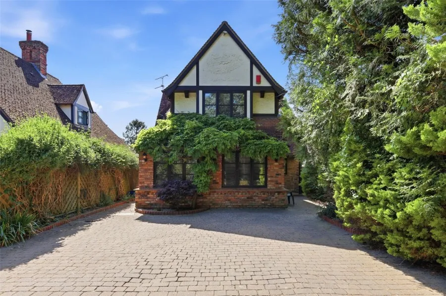 with 5 bedrooms in Sheering, Bishops Stortford, CM22, photo 12