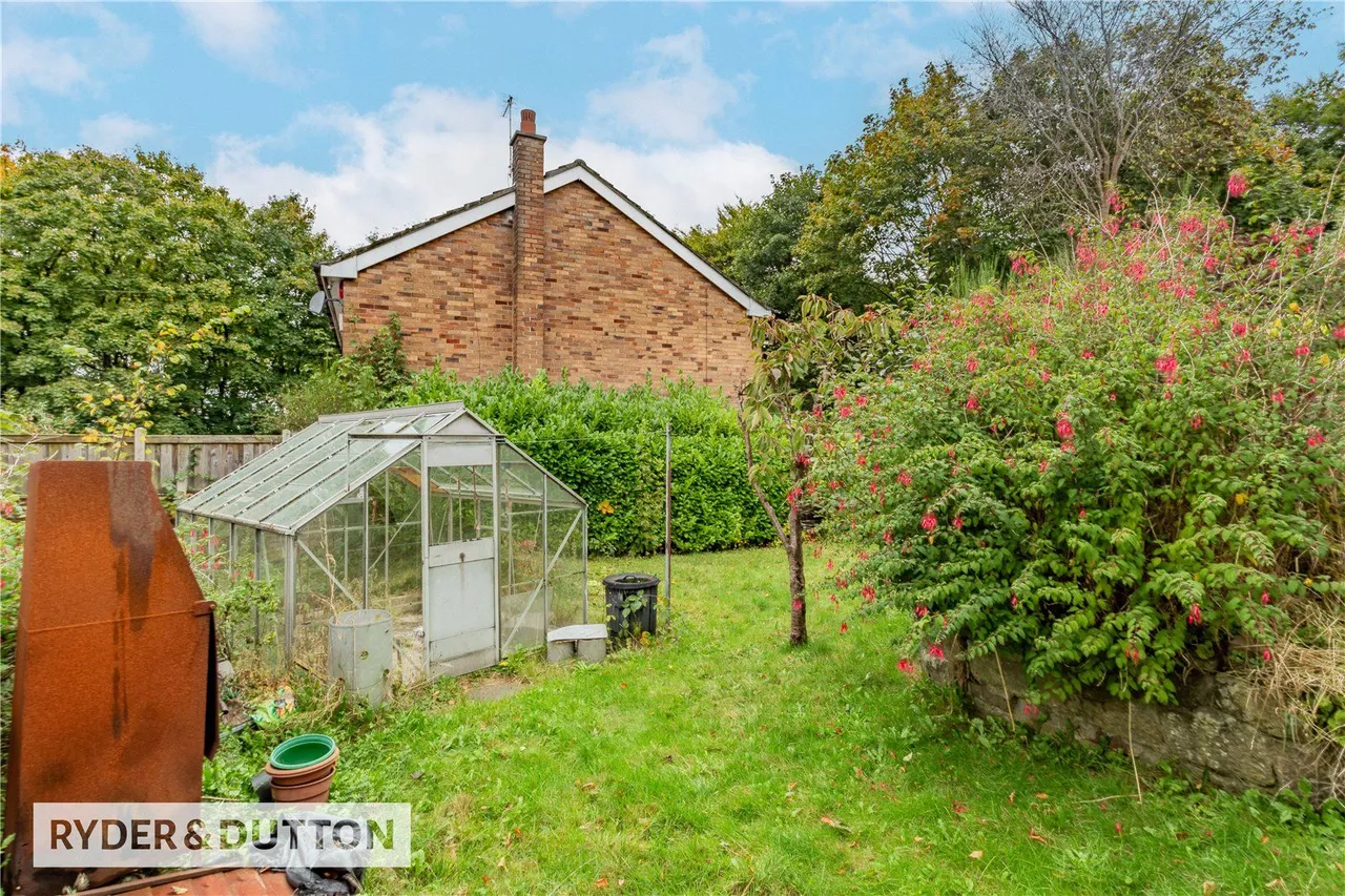 Lawnswood, Castleton, OL11, photo 12