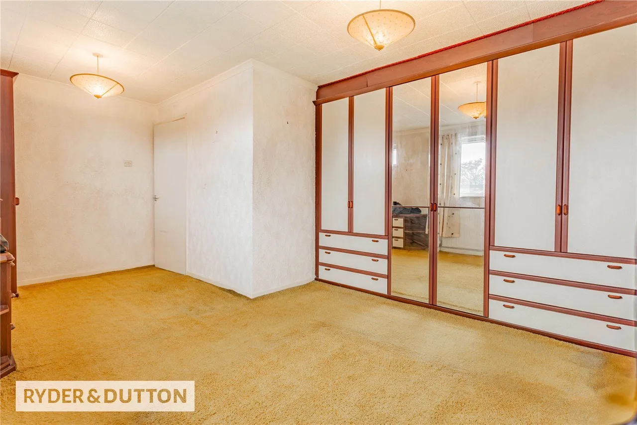 Lawnswood, Castleton, OL11, photo 20