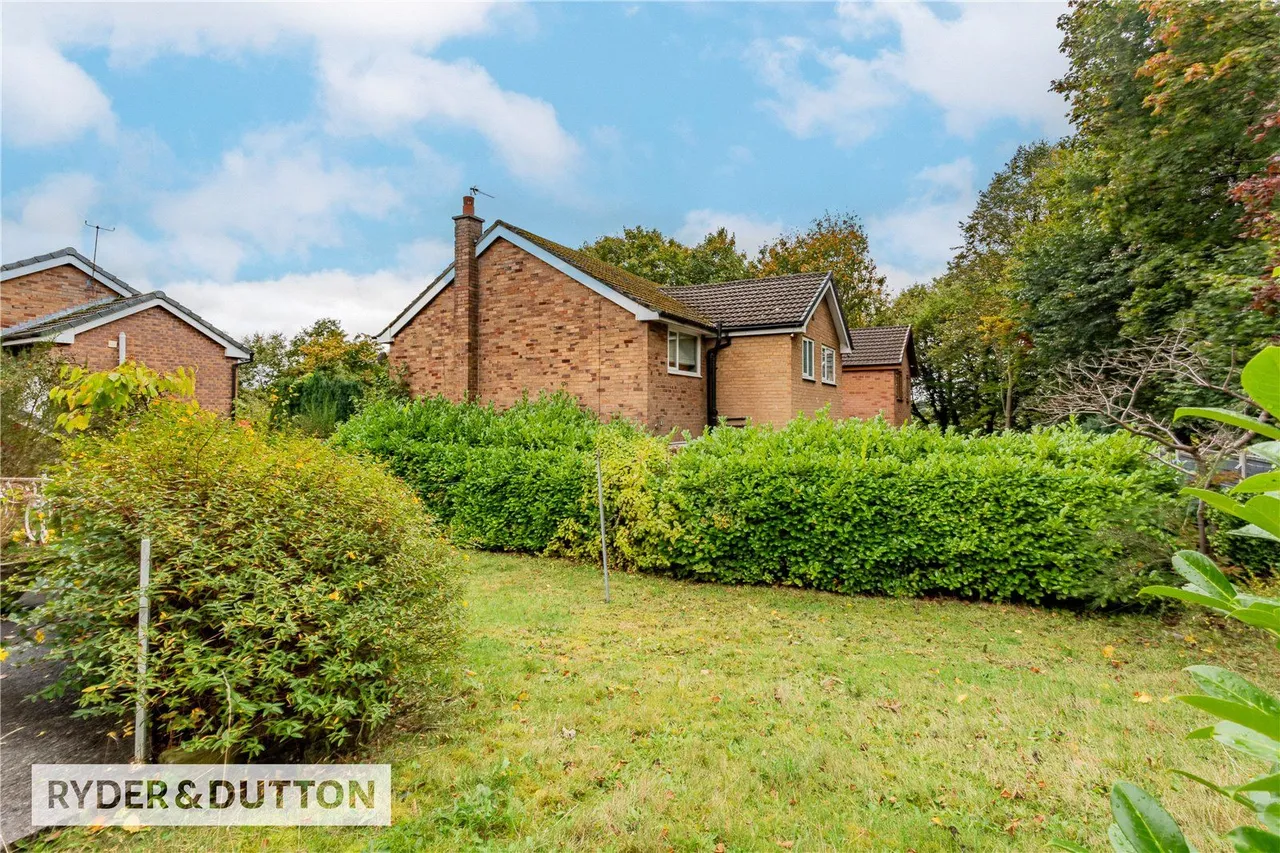 Lawnswood, Castleton, OL11, photo 11