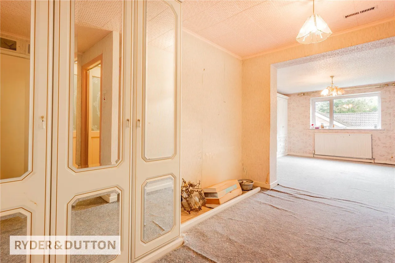 Lawnswood, Castleton, OL11, photo 16