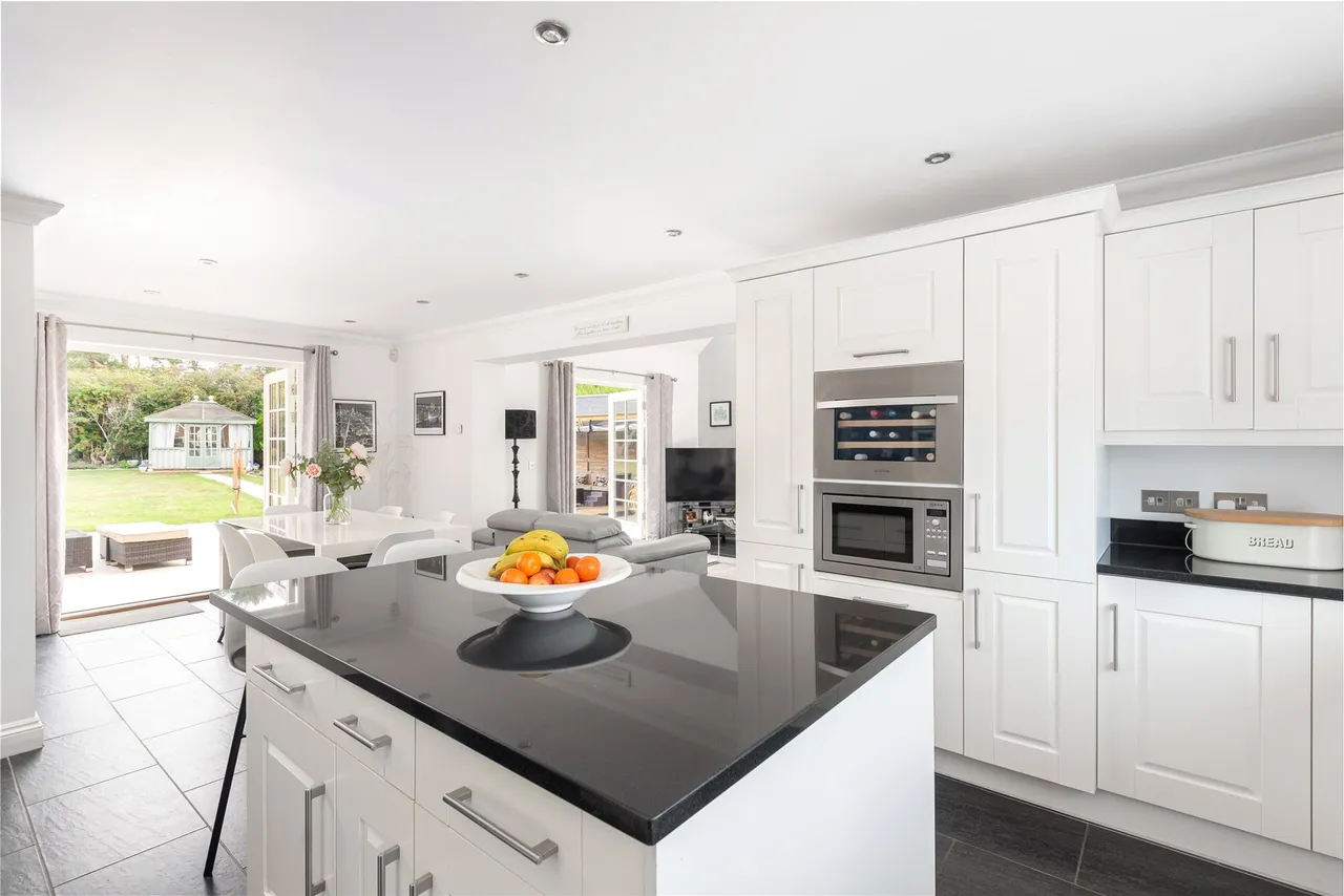 Main Road, Biddenham, MK40, photo 7