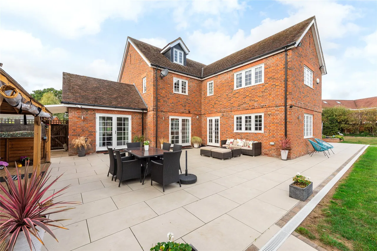 Main Road, Biddenham, MK40, photo 23