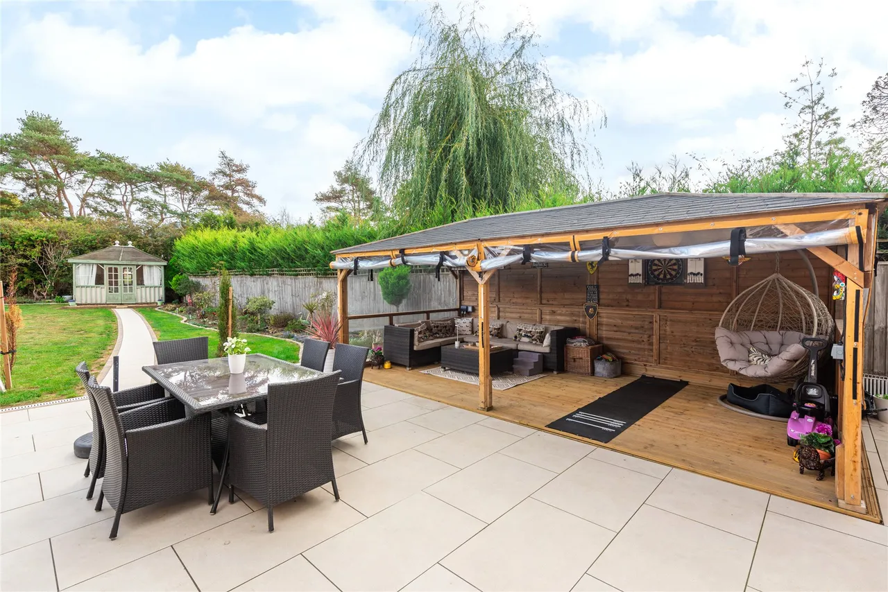 Main Road, Biddenham, MK40, photo 24