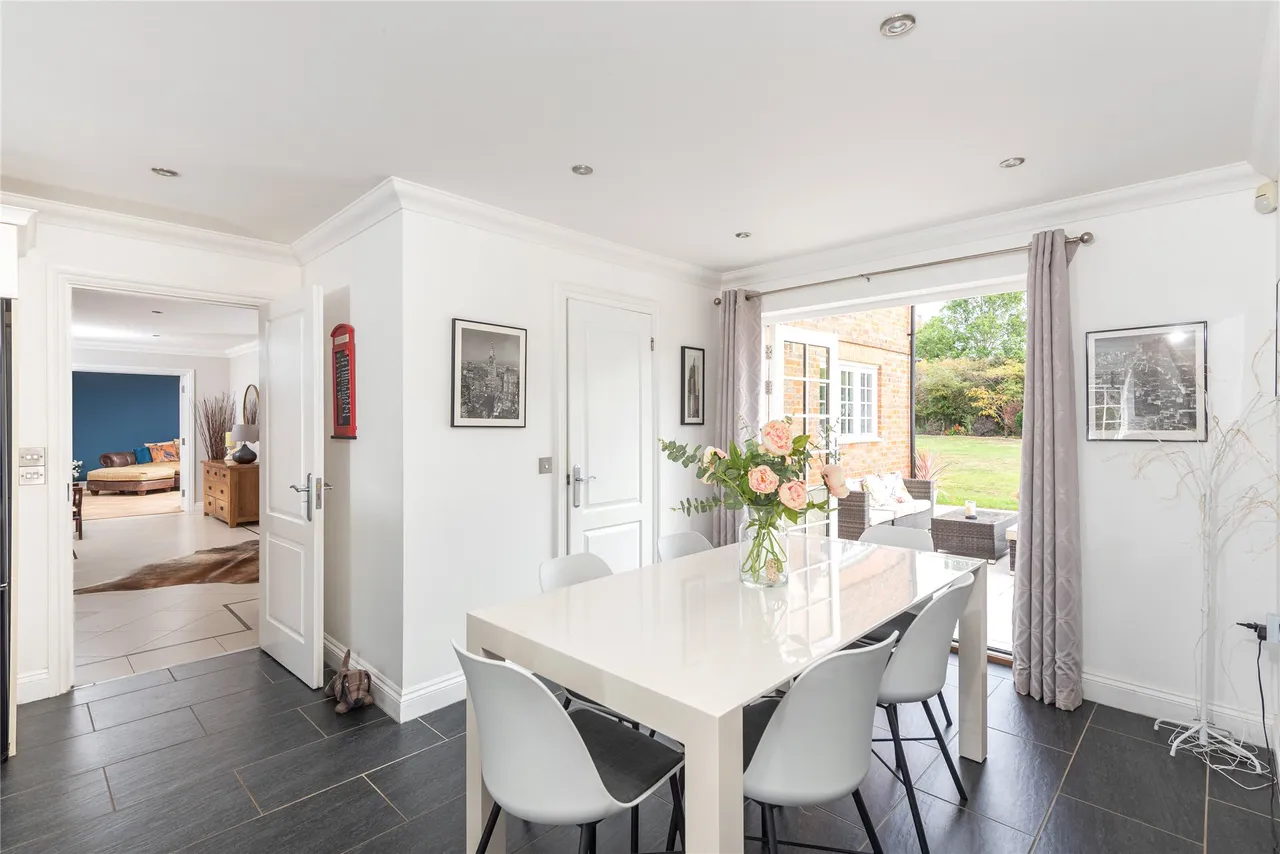 Main Road, Biddenham, MK40, photo 8