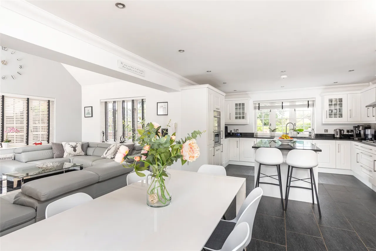 Main Road, Biddenham, MK40, photo 4