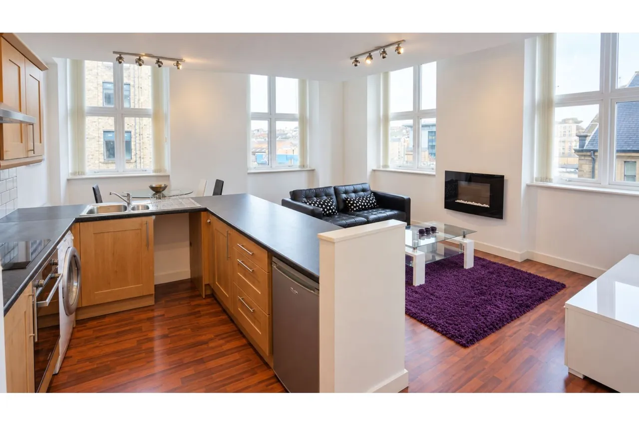 Scoresby Street, Bradford, BD1, photo 2