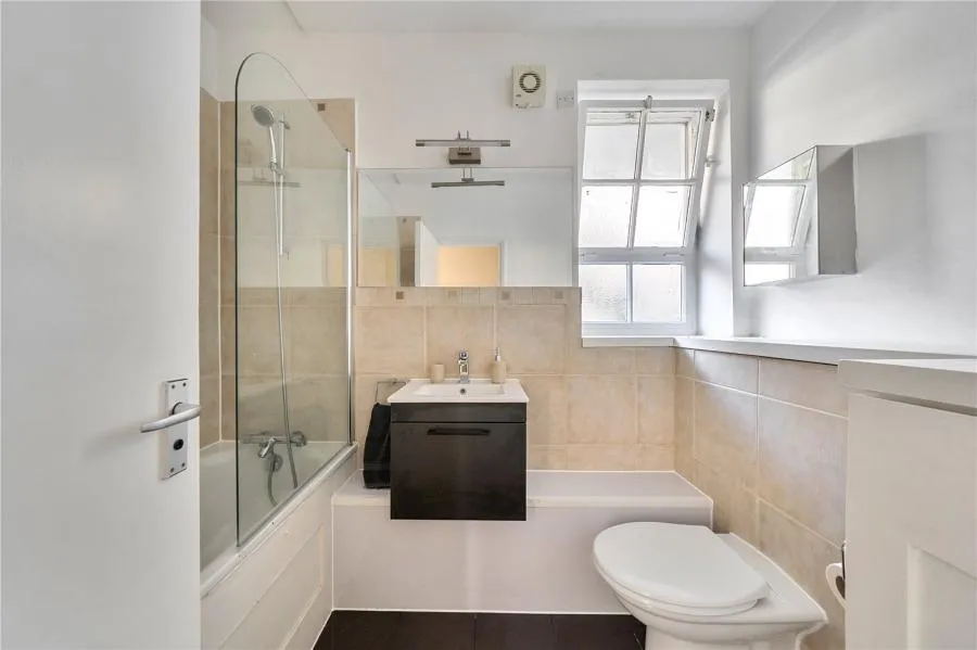Vicarage Crescent, London, SW11, photo 11