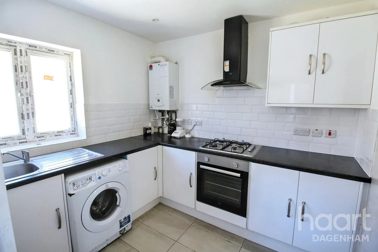 New Road, RM10, photo 2