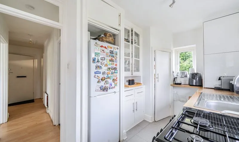 Manor Green Road, Epsom, KT19, photo 11