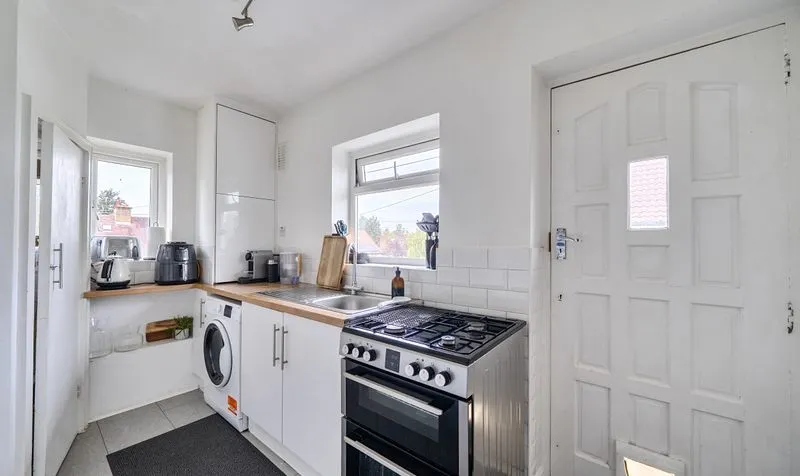 Manor Green Road, Epsom, KT19, photo 8