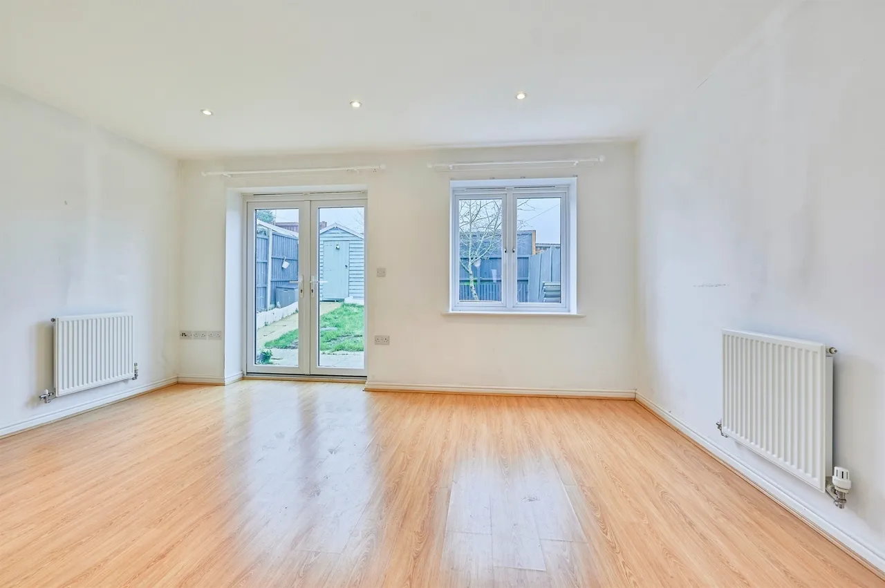 Strachey Close, Saffron Walden, CB10, photo 3