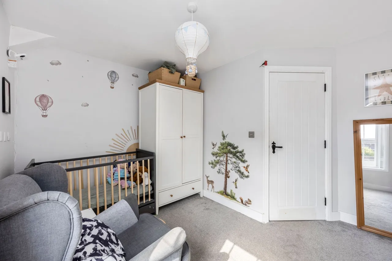 Victory Road, Horsham, RH12, photo 9