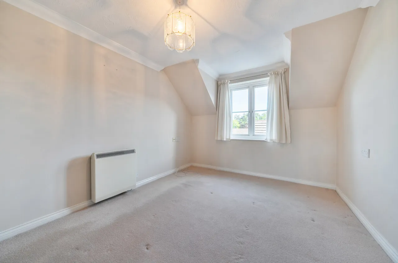 Guildford Road, Lightwater, GU18, photo 12