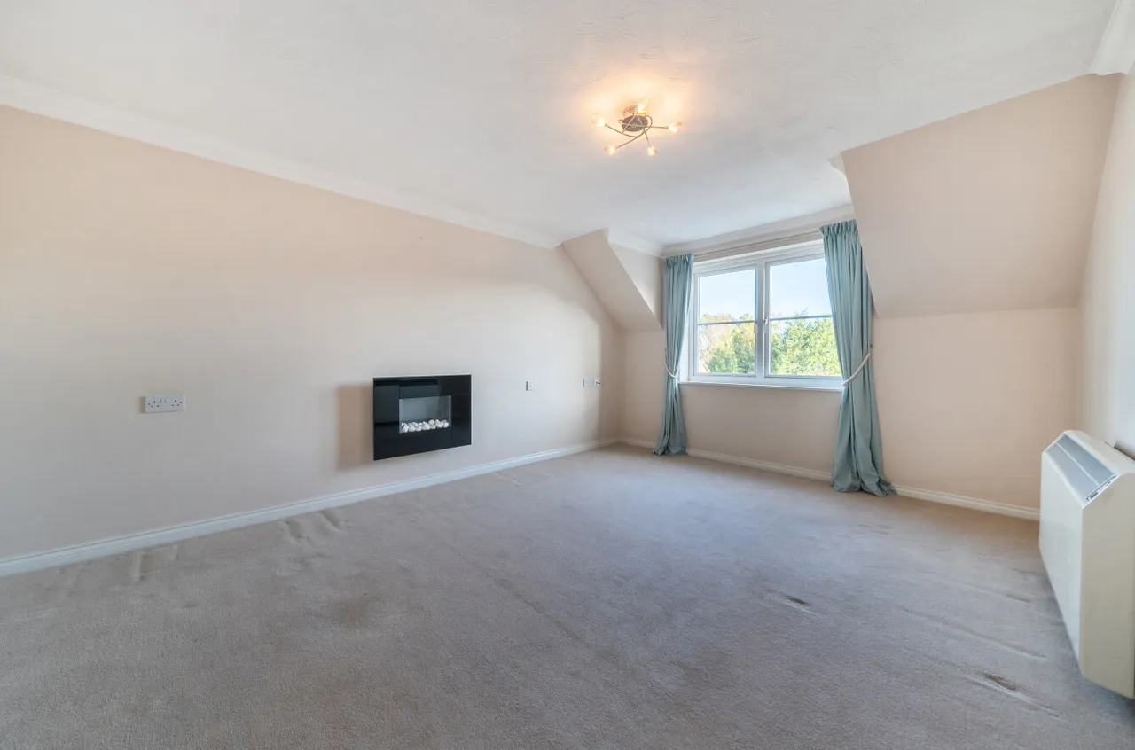 Guildford Road, Lightwater, GU18, photo 3
