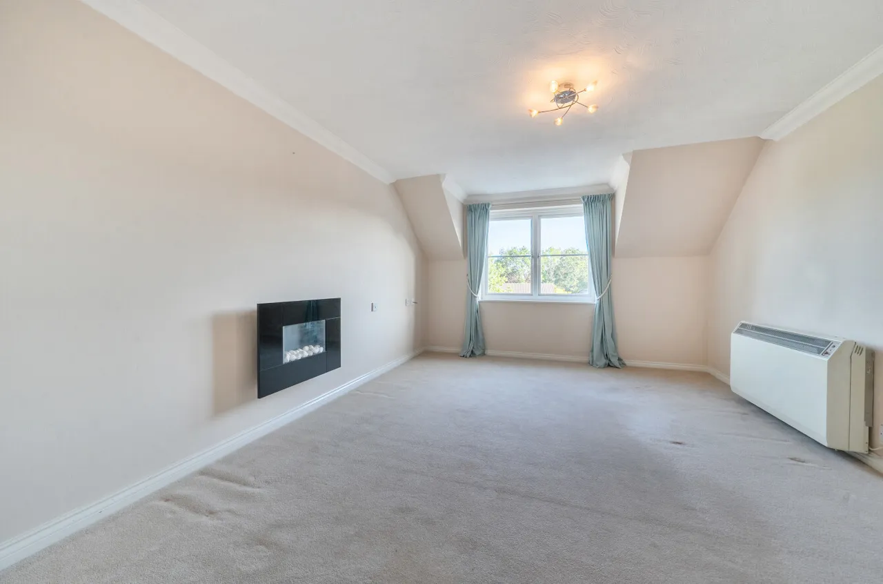 Guildford Road, Lightwater, GU18, photo 14