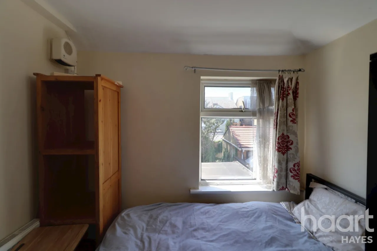 1 bed house to rent, Mill Avenue, UB8