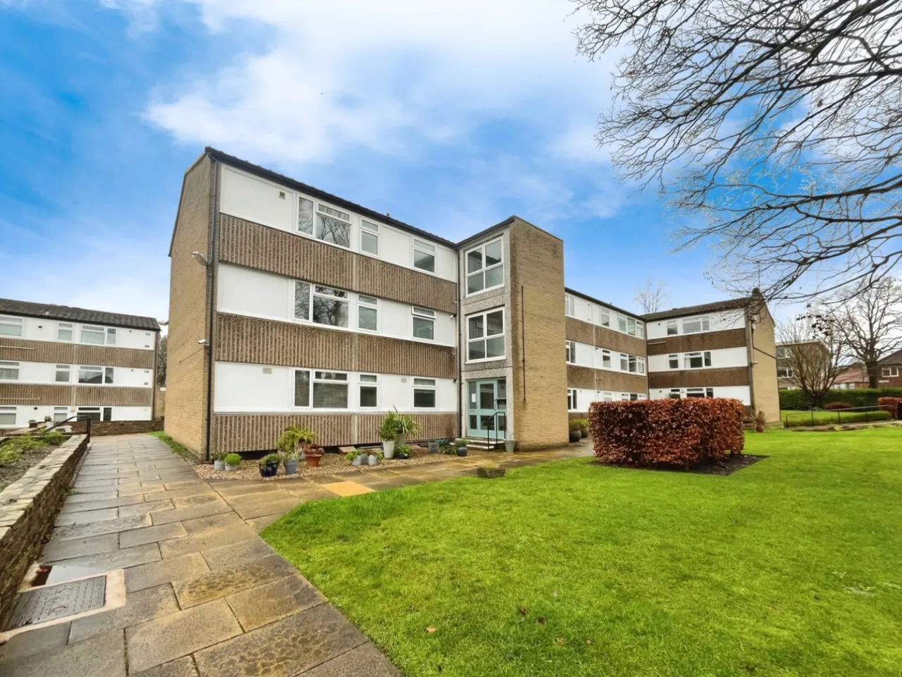 2 bed flat for sale — Queens Road, Harrogate