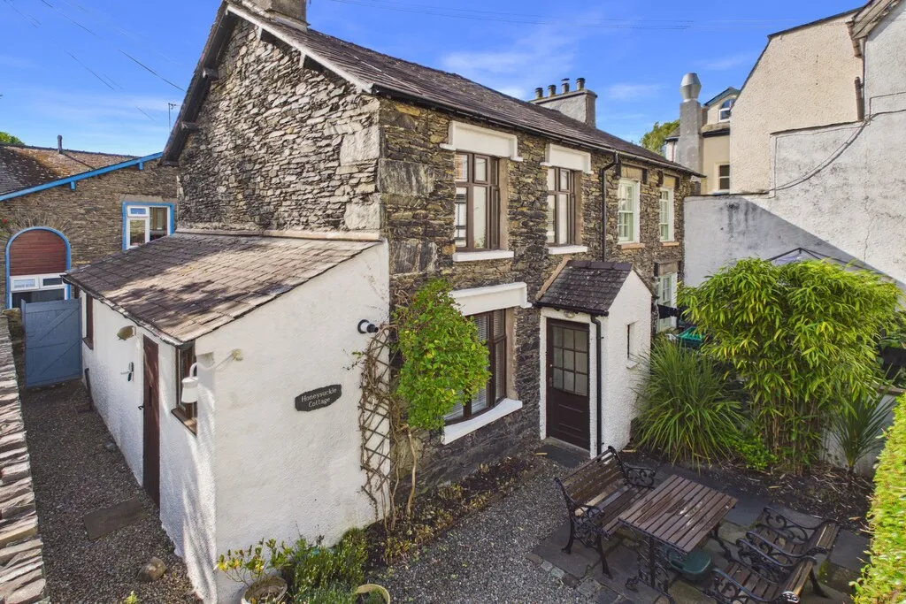 Bank Terrace, Bowness-on-Windermere, LA23, photo 19