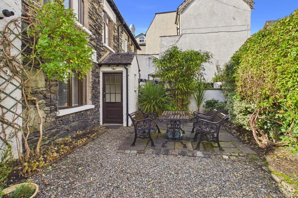 Bank Terrace, Bowness-on-Windermere, LA23, photo 10