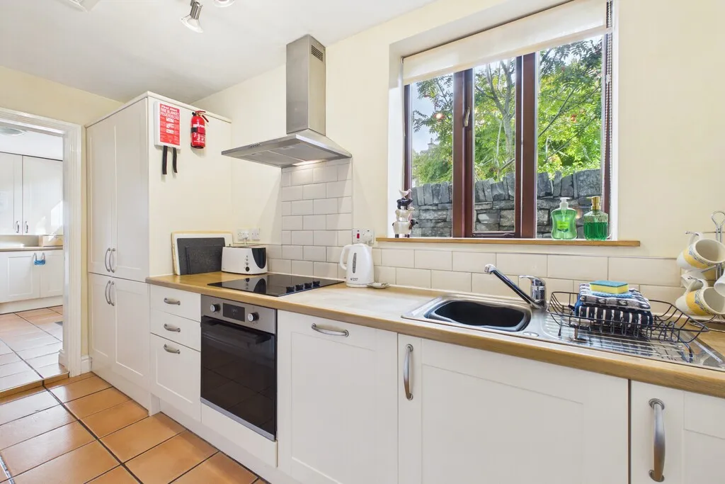 Bank Terrace, Bowness-on-Windermere, LA23, photo 16