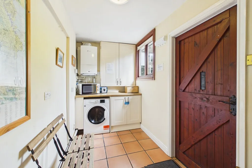 Bank Terrace, Bowness-on-Windermere, LA23, photo 5