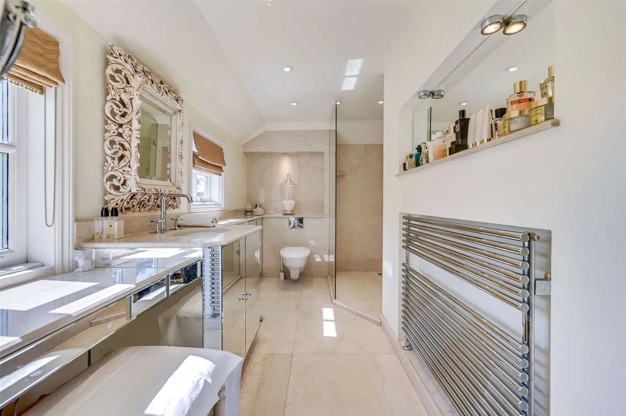 Padhams Green, Mountnessing, Brentwood, Essex, CM13 1UL, photo 11