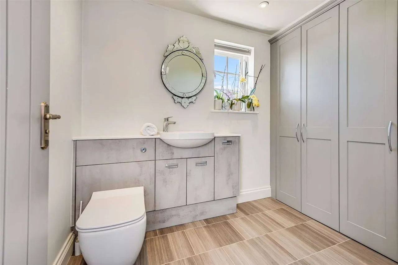Padhams Green, Mountnessing, Brentwood, Essex, CM13 1UL, photo 10