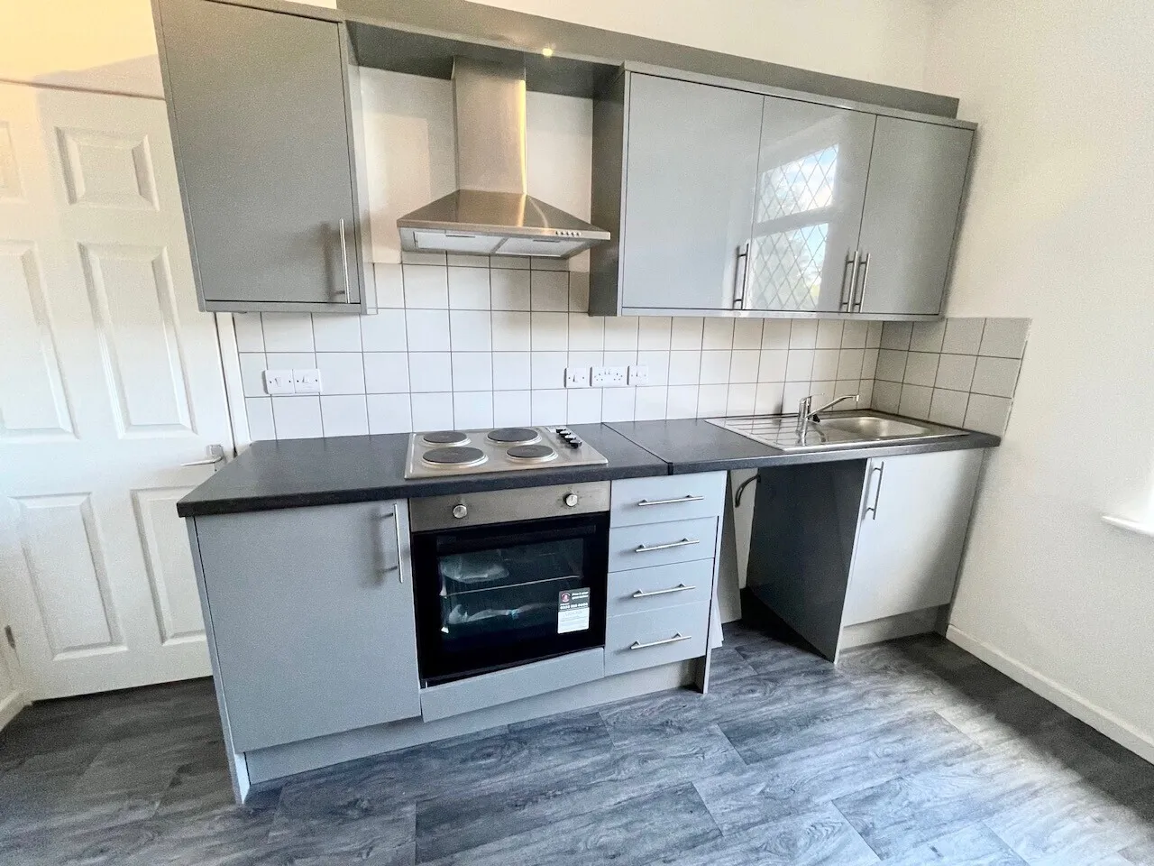 flat to rent — Balne Avenue, Wakefield