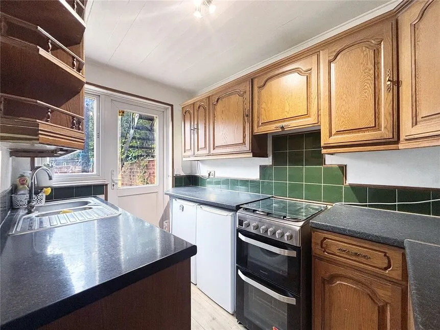 Grantham Gardens, Chadwell Heath, RM6, photo 3