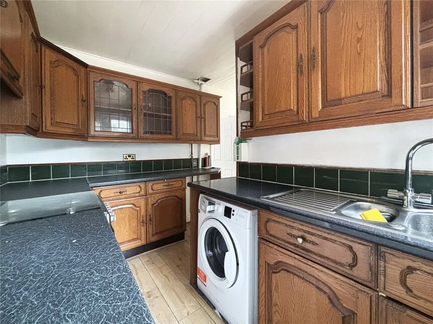Grantham Gardens, Chadwell Heath, RM6, photo 4