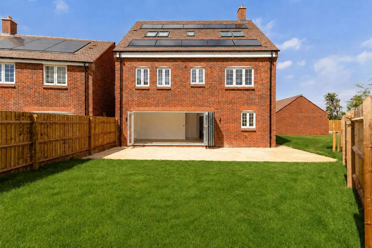 Bromsgrove Road, Romsley, B62, photo 10