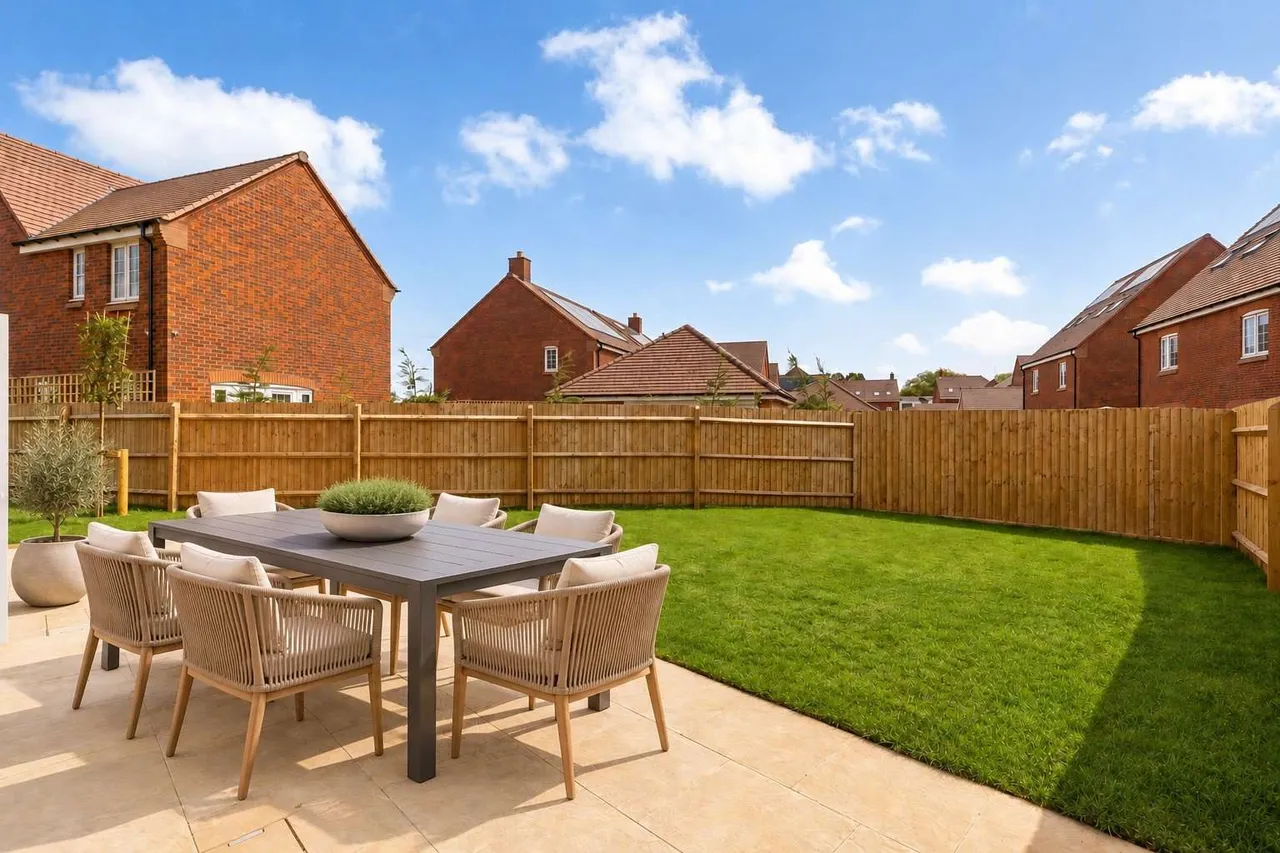 Bromsgrove Road, Romsley, B62, photo 8