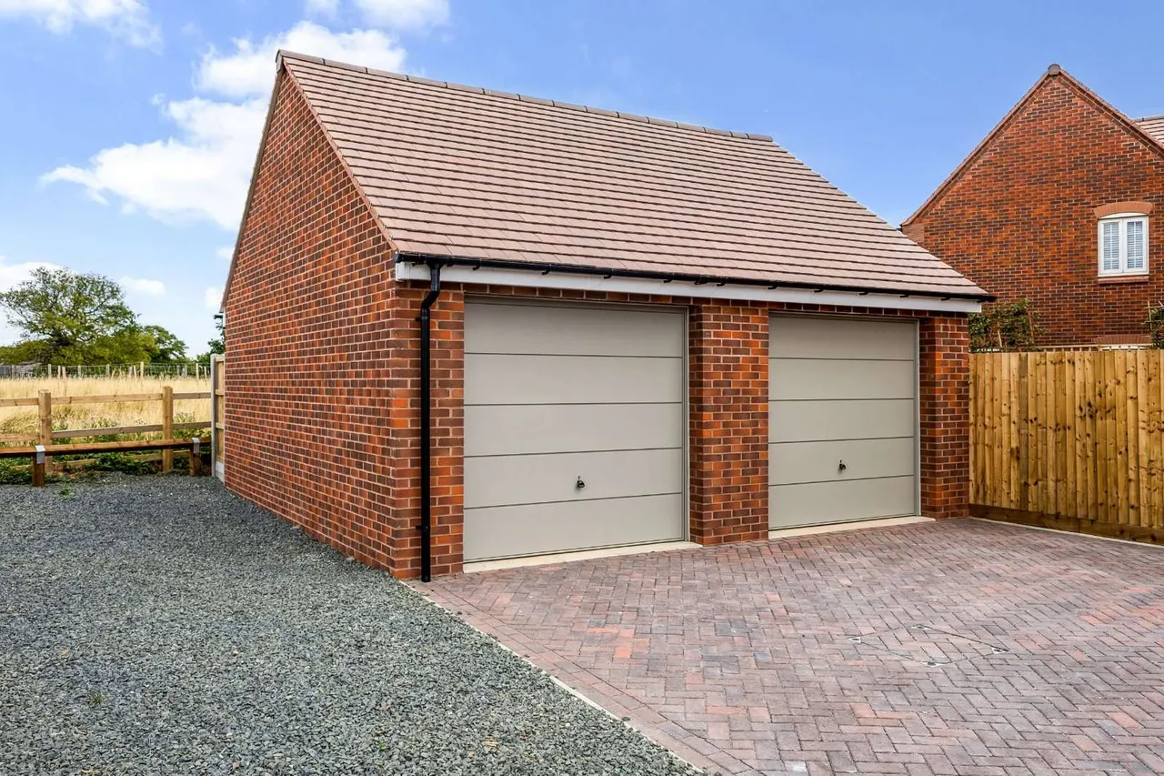 Bromsgrove Road, Romsley, B62, photo 11