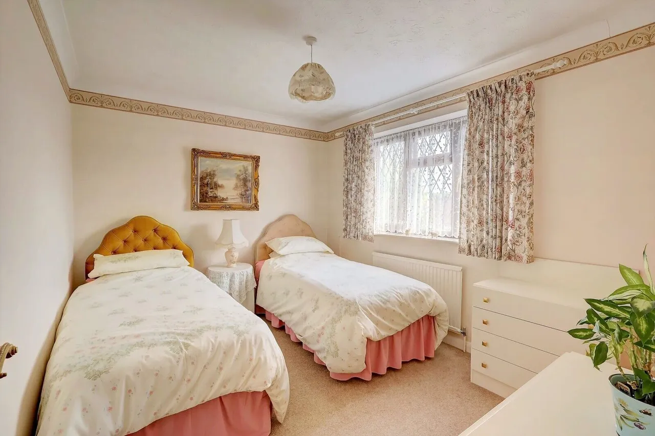 Clayfields, High Wycombe, HP10, photo 12