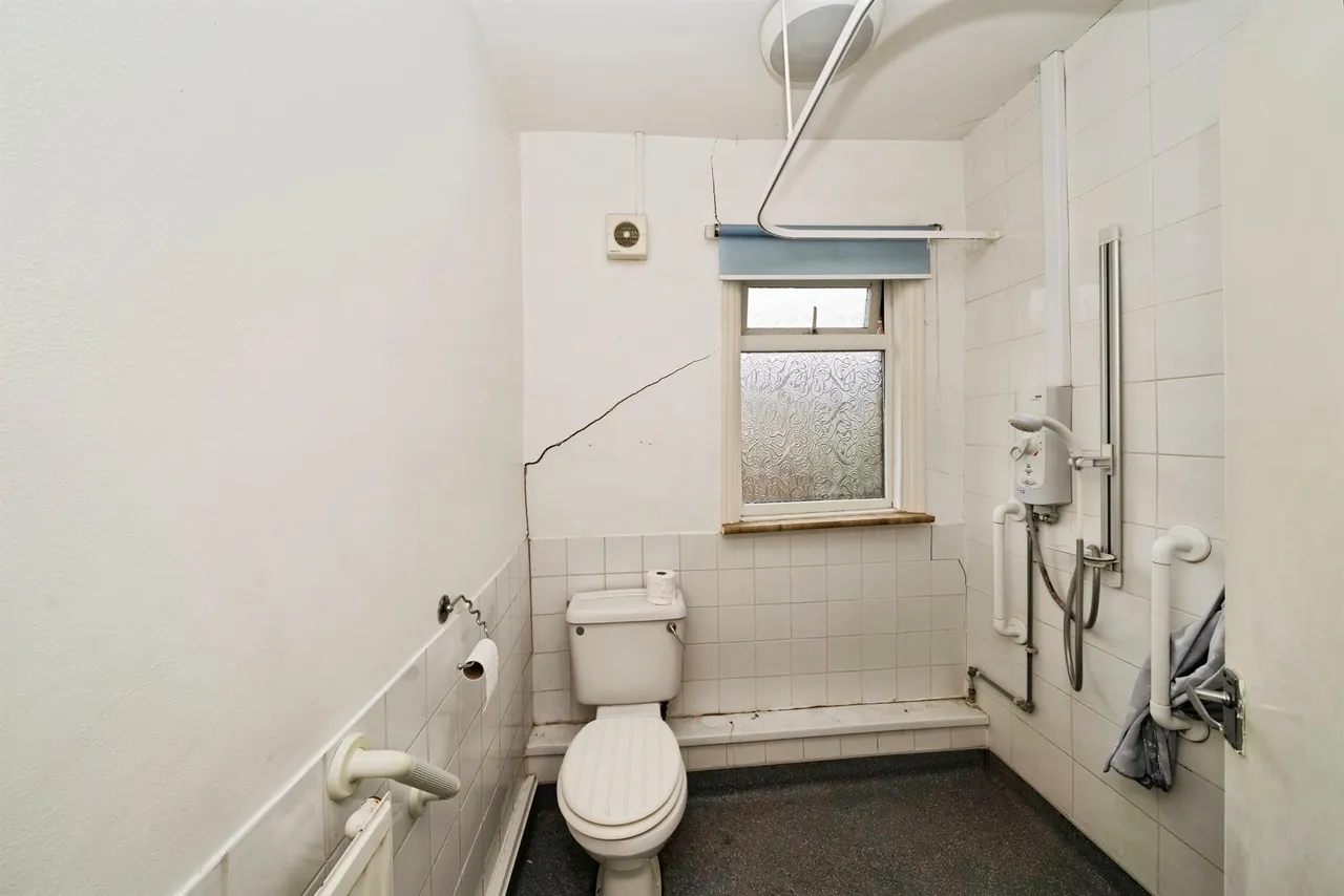 Silverdale Road, Wirral, CH63, photo 13