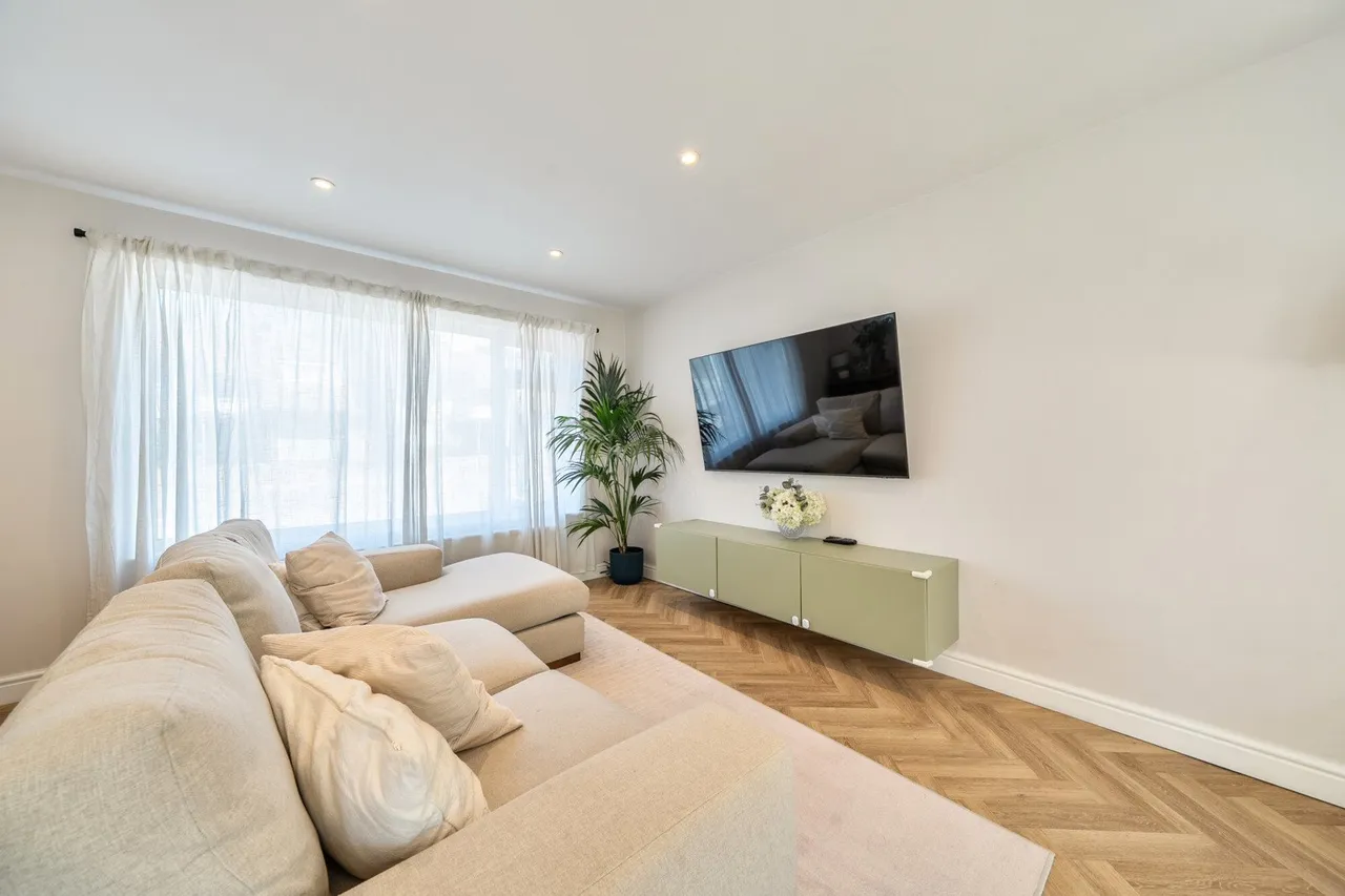 Warwick Close, BR6, photo 4